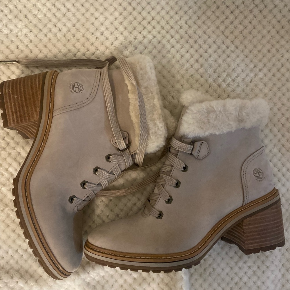 Timberland Women's Cream Heeled Boots